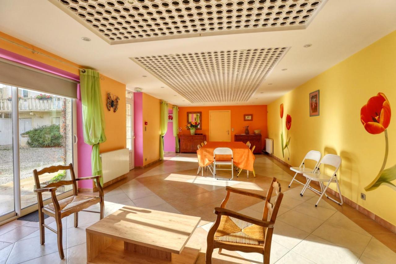 Maison Spacieuse Avec Jardin Pres De Le Bouffay Commes Exterior photo